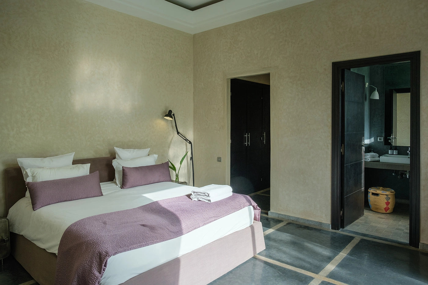 Villa Adnaa - 7 Bedroom - 14 Pax