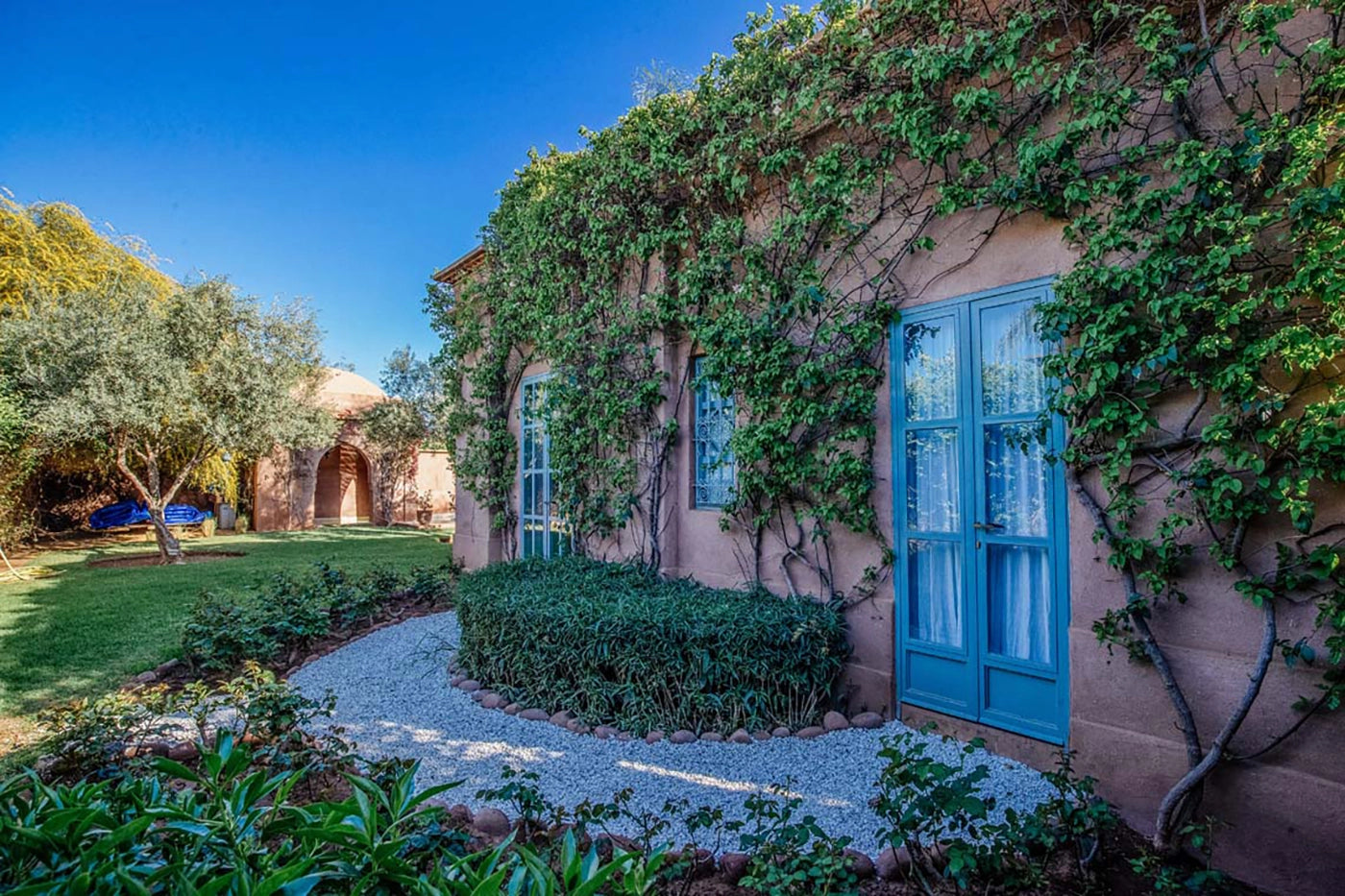 Villa Akhdar 18 – 3BR Palm Oasis with Heated Pool & Shared Domain Amenities
