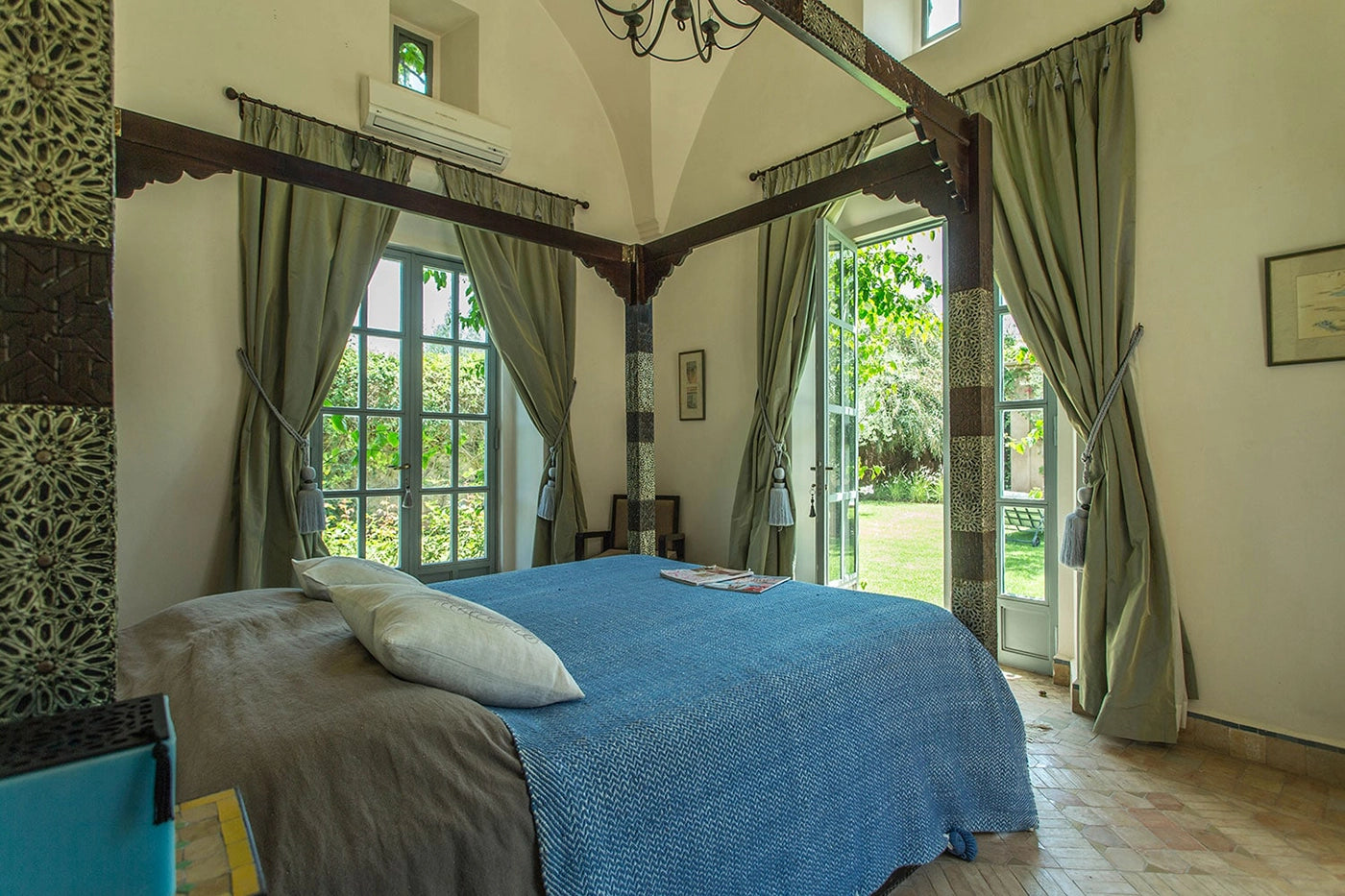 Villa Akhdar 18 – 3BR Palm Oasis with Heated Pool & Shared Domain Amenities