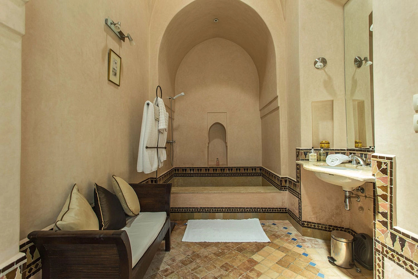 Villa Akhdar 18 – 3BR Palm Oasis with Heated Pool & Shared Domain Amenities
