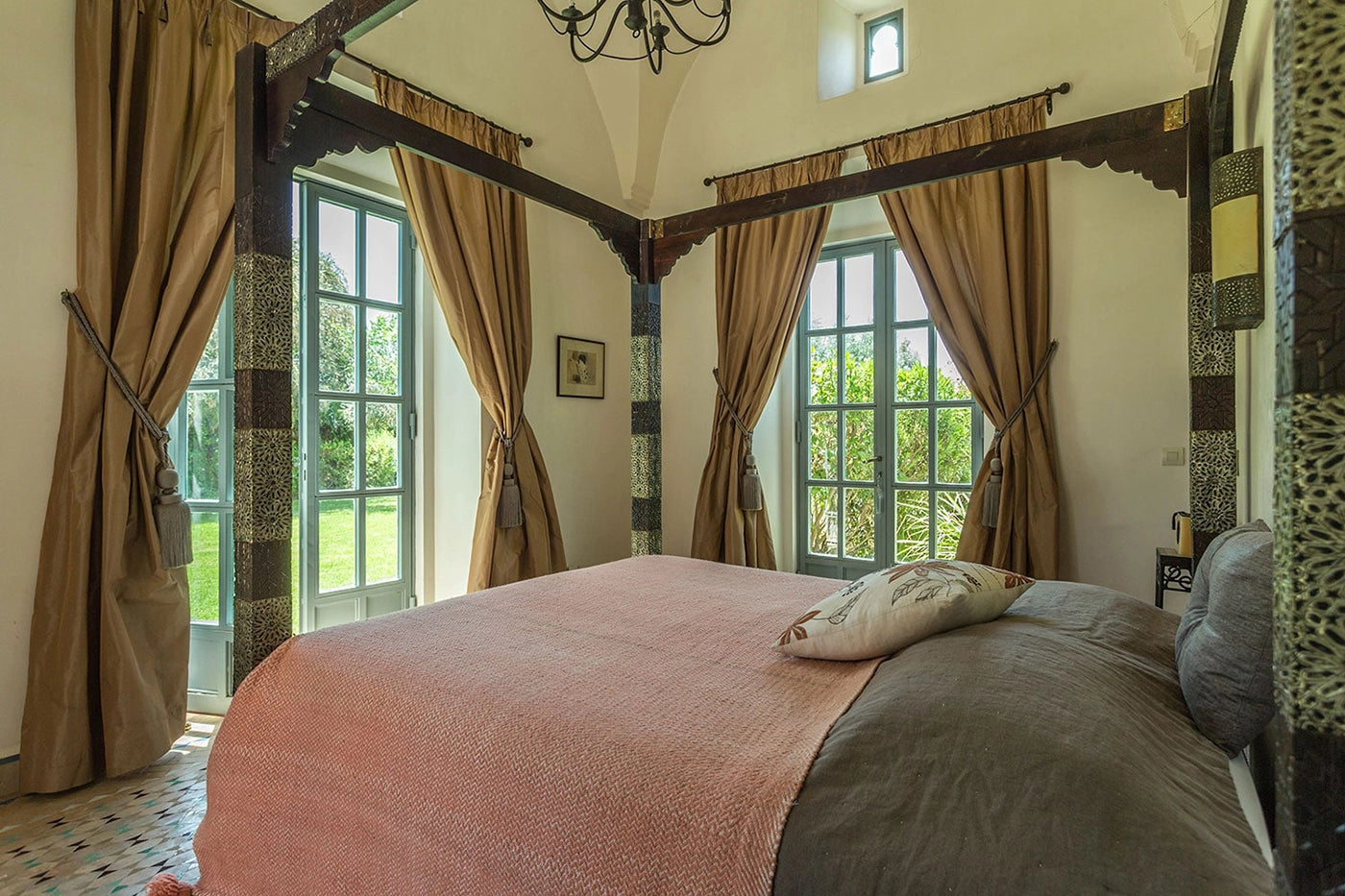 Villa Akhdar 18 – 3BR Palm Oasis with Heated Pool & Shared Domain Amenities