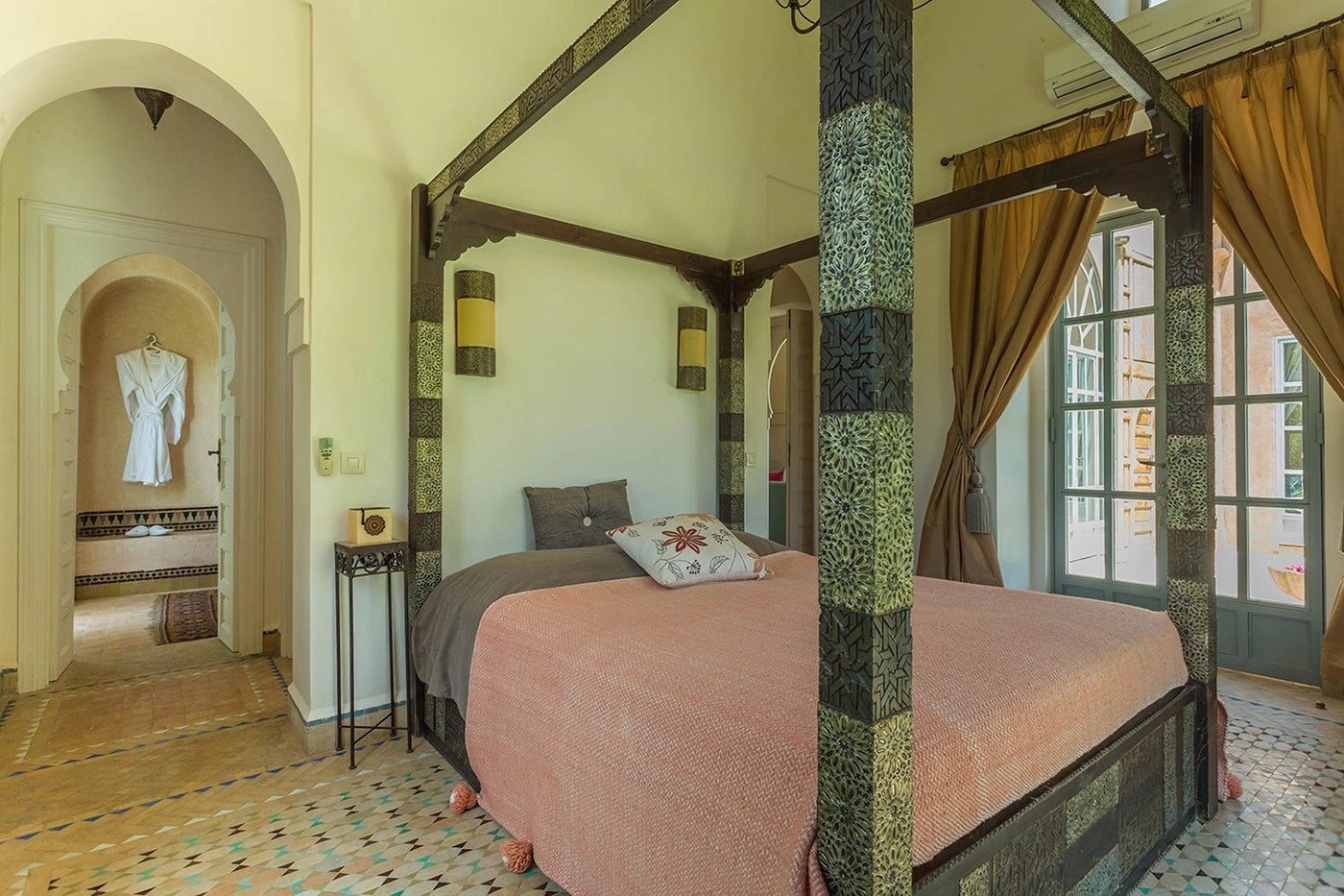Villa Akhdar 18 – 3BR Palm Oasis with Heated Pool & Shared Domain Amenities