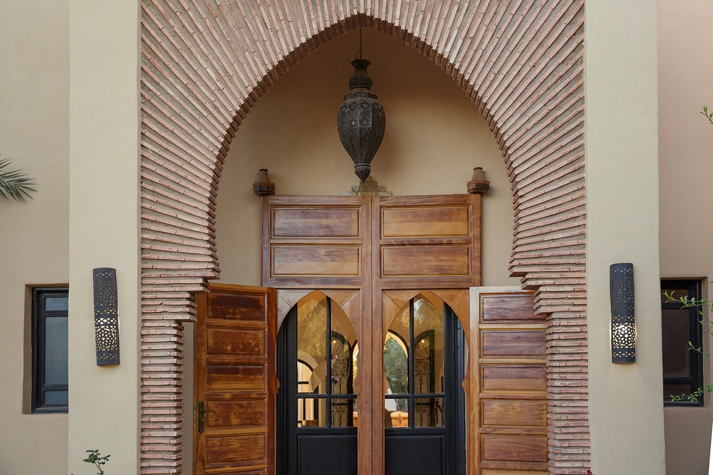 Villa Banati – 6BR Moroccan Villa with Poolhouse & Rooftop Terrace