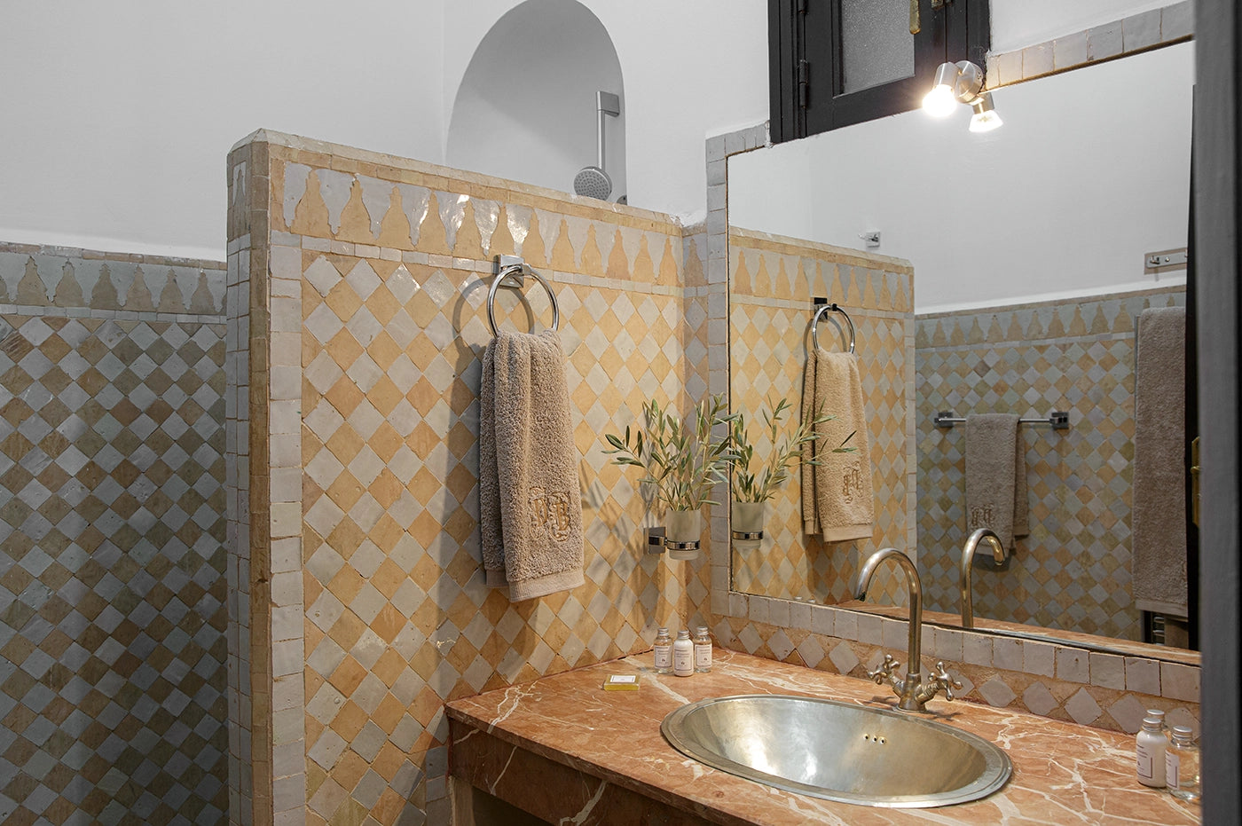 Villa Banati – 6BR Moroccan Villa with Poolhouse & Rooftop Terrace