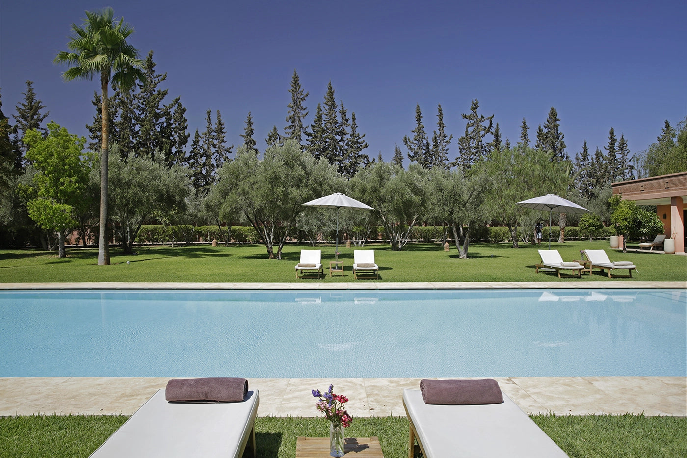Villa Dar Neylla – 6BR Moroccan Estate with Heated Pool & Tennis Court