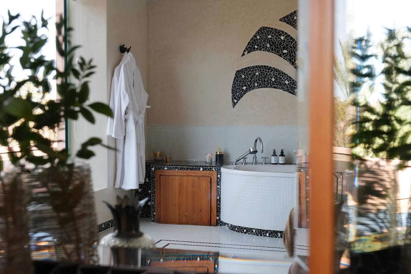Villa Majdou – 5BR Art Deco Villa in Marrakech with Heated Pool