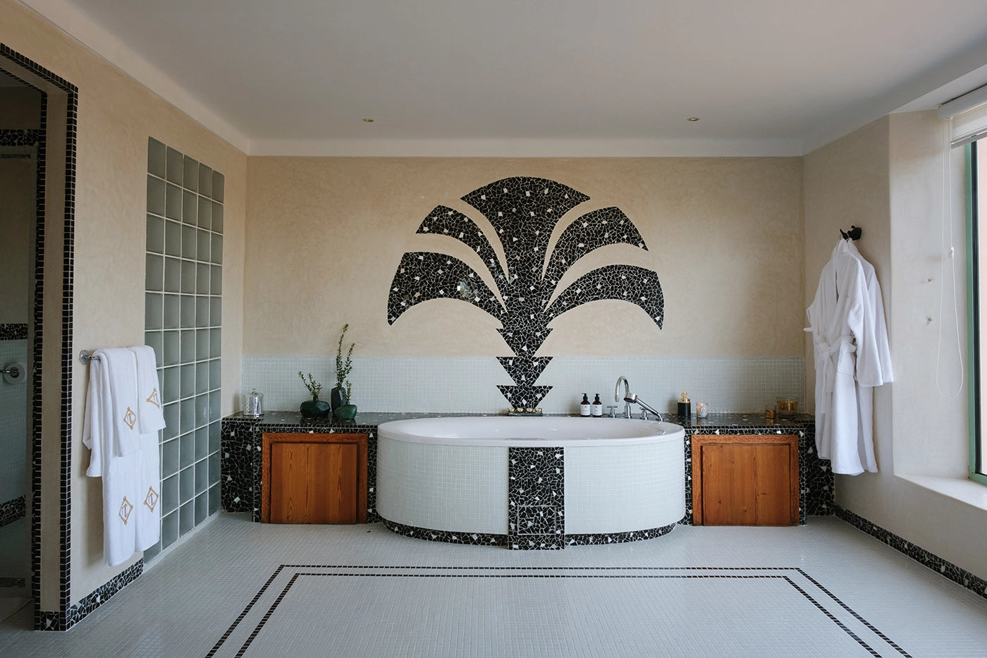 Villa Majdou – 5BR Art Deco Villa in Marrakech with Heated Pool