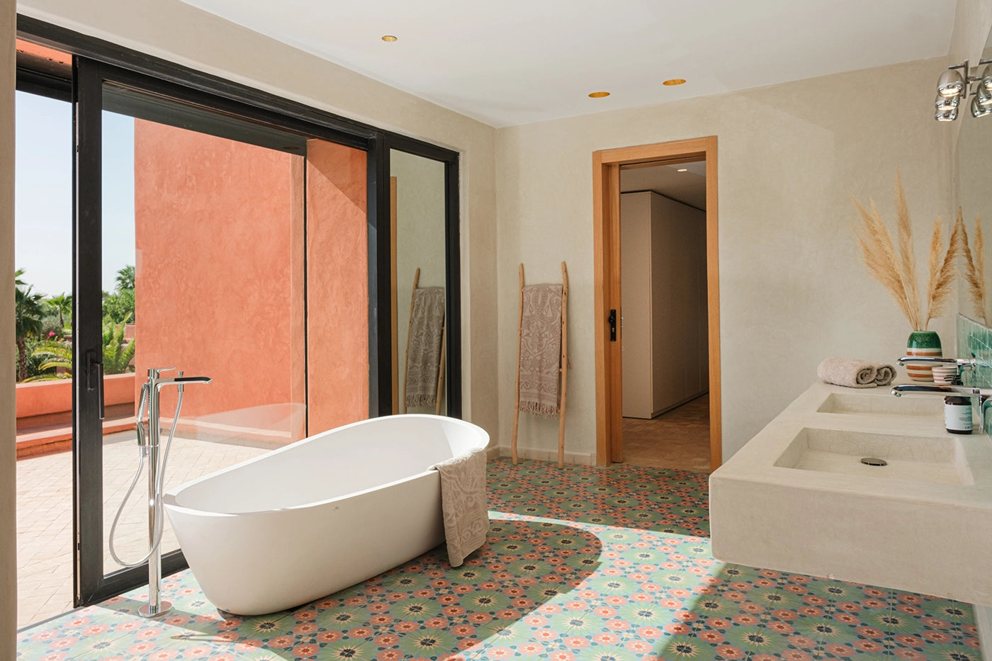 Villa Shelter – 5BR Marrakech Villa with Heated Pool & Family Games