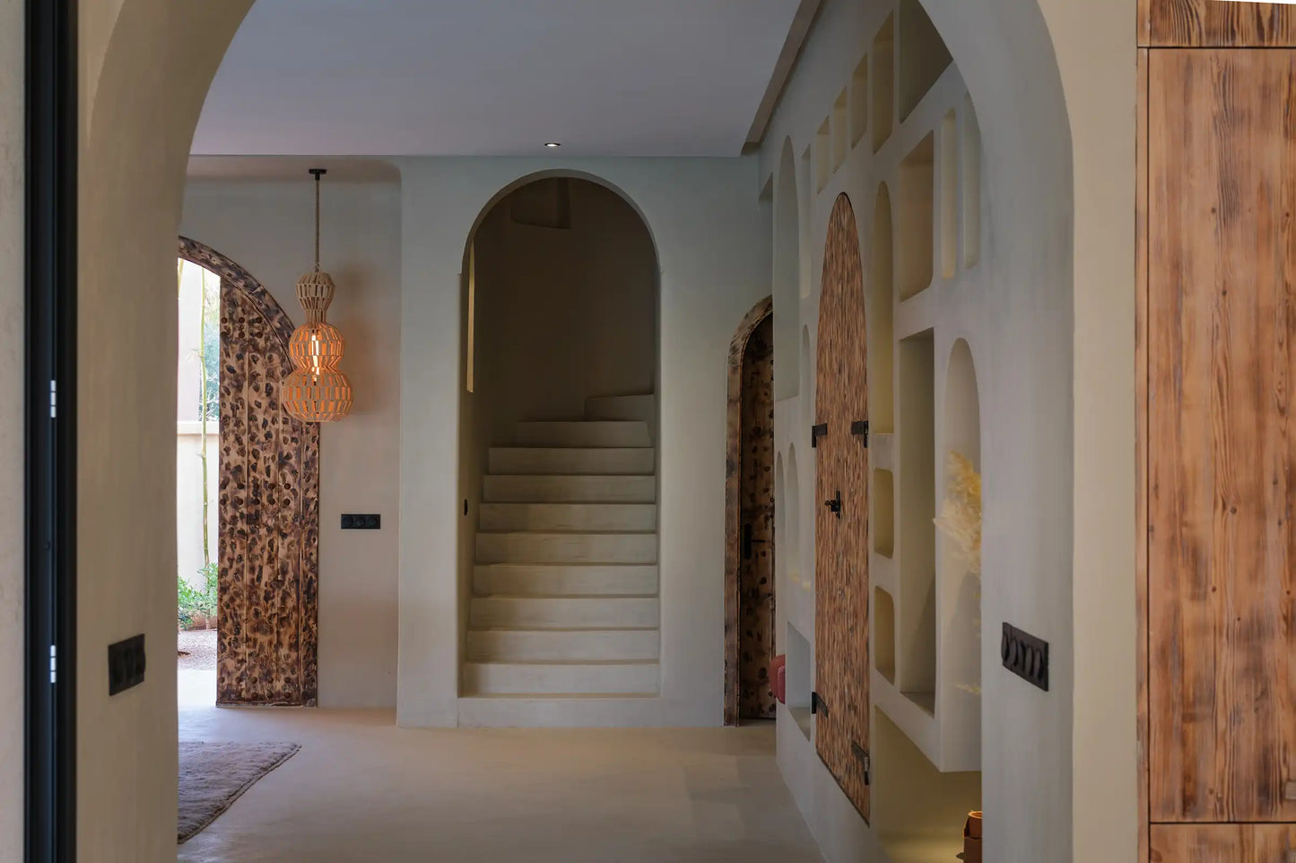 Villa Bali – 6BR Amelkis Golf Villa with Lagoon Pool & Cinema