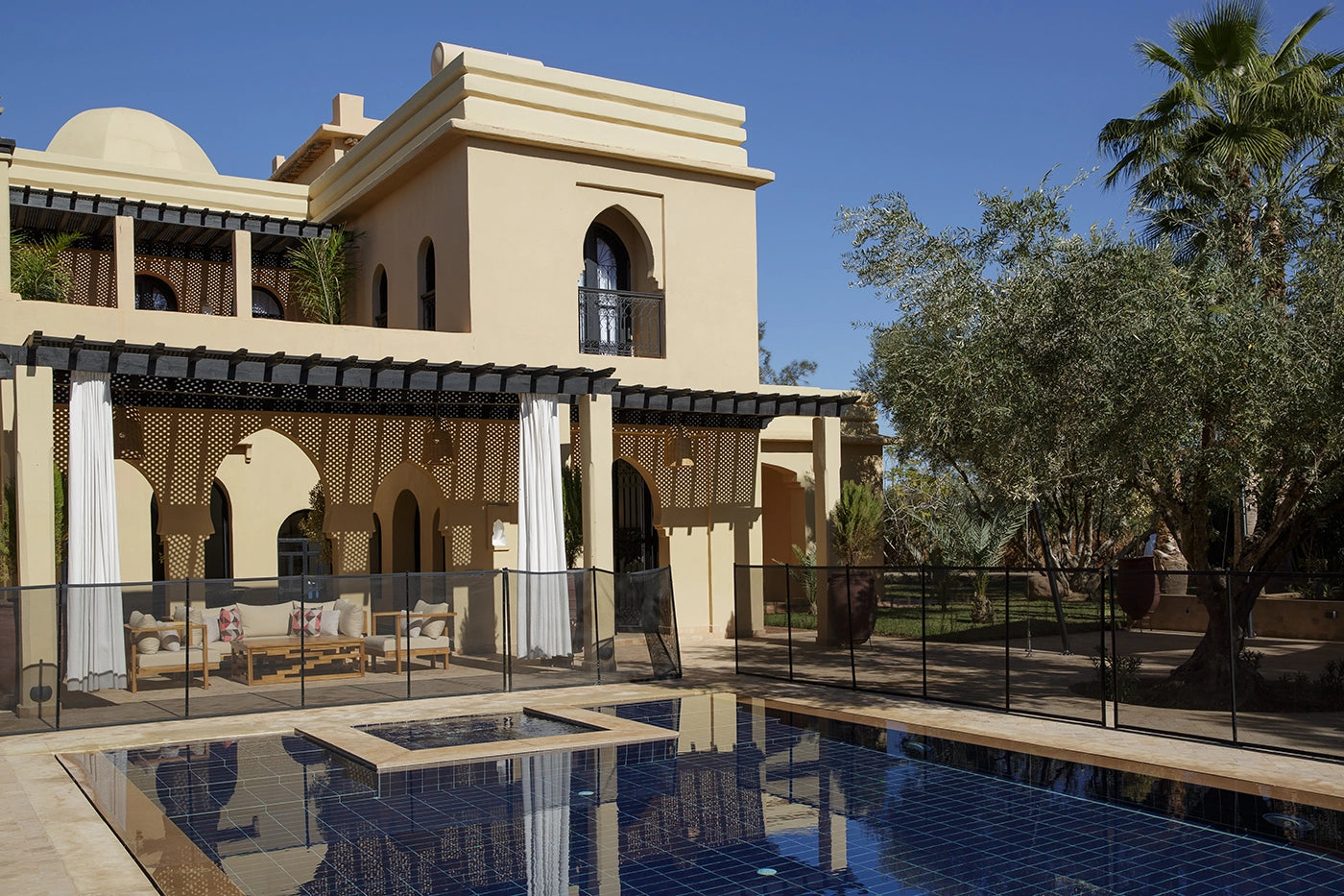 Villa Banati – 6BR Moroccan Villa with Poolhouse & Rooftop Terrace