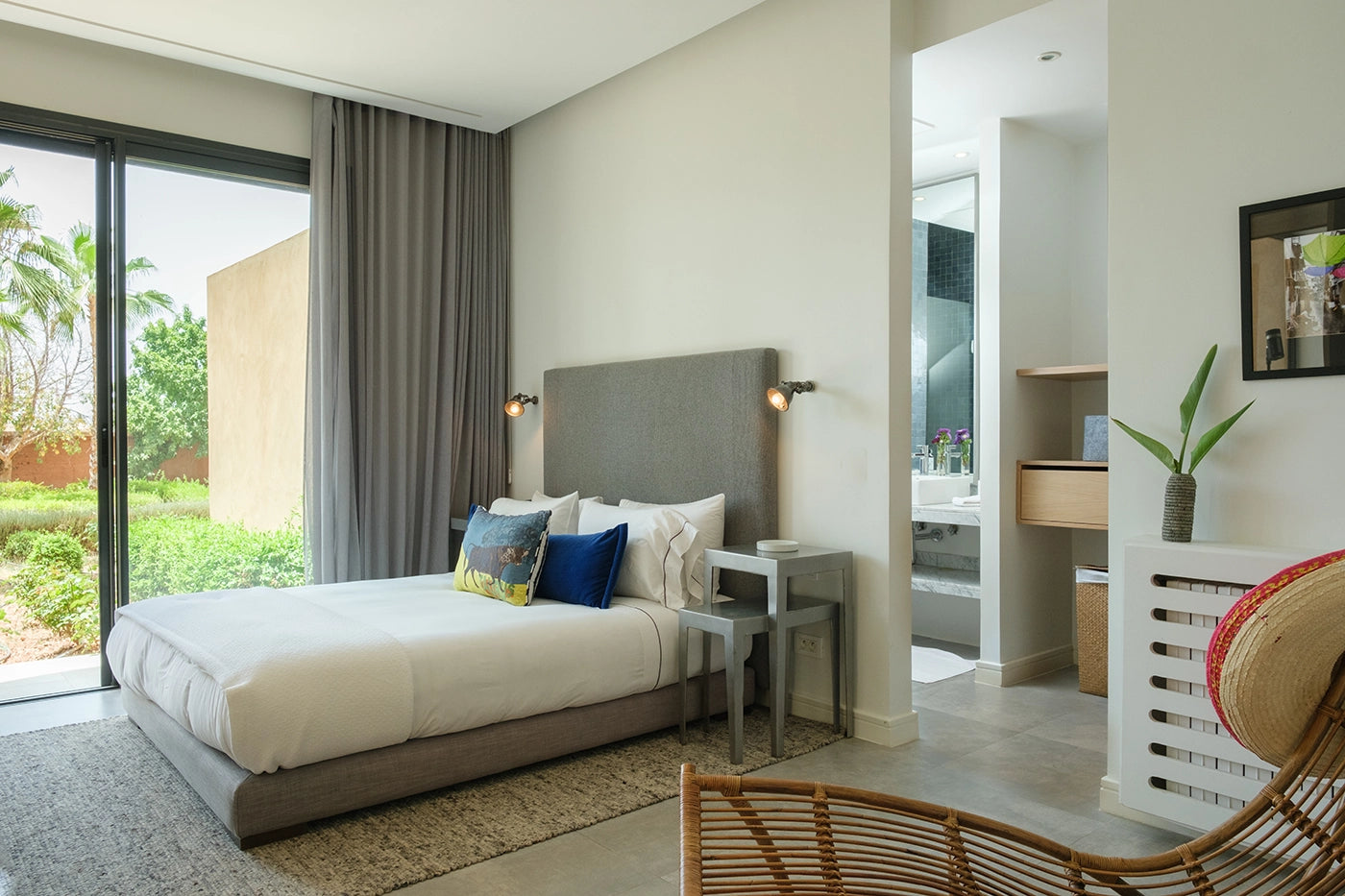 Villa Belya – 6BR Modern Moroccan Villa with Rooftop & Mosaic Pool