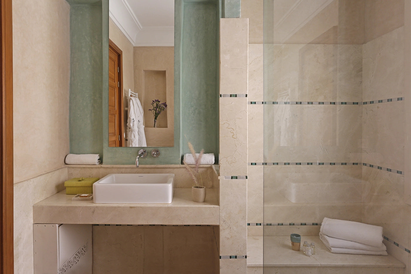 Villa Dar Neylla – 6BR Moroccan Estate with Heated Pool & Tennis Court