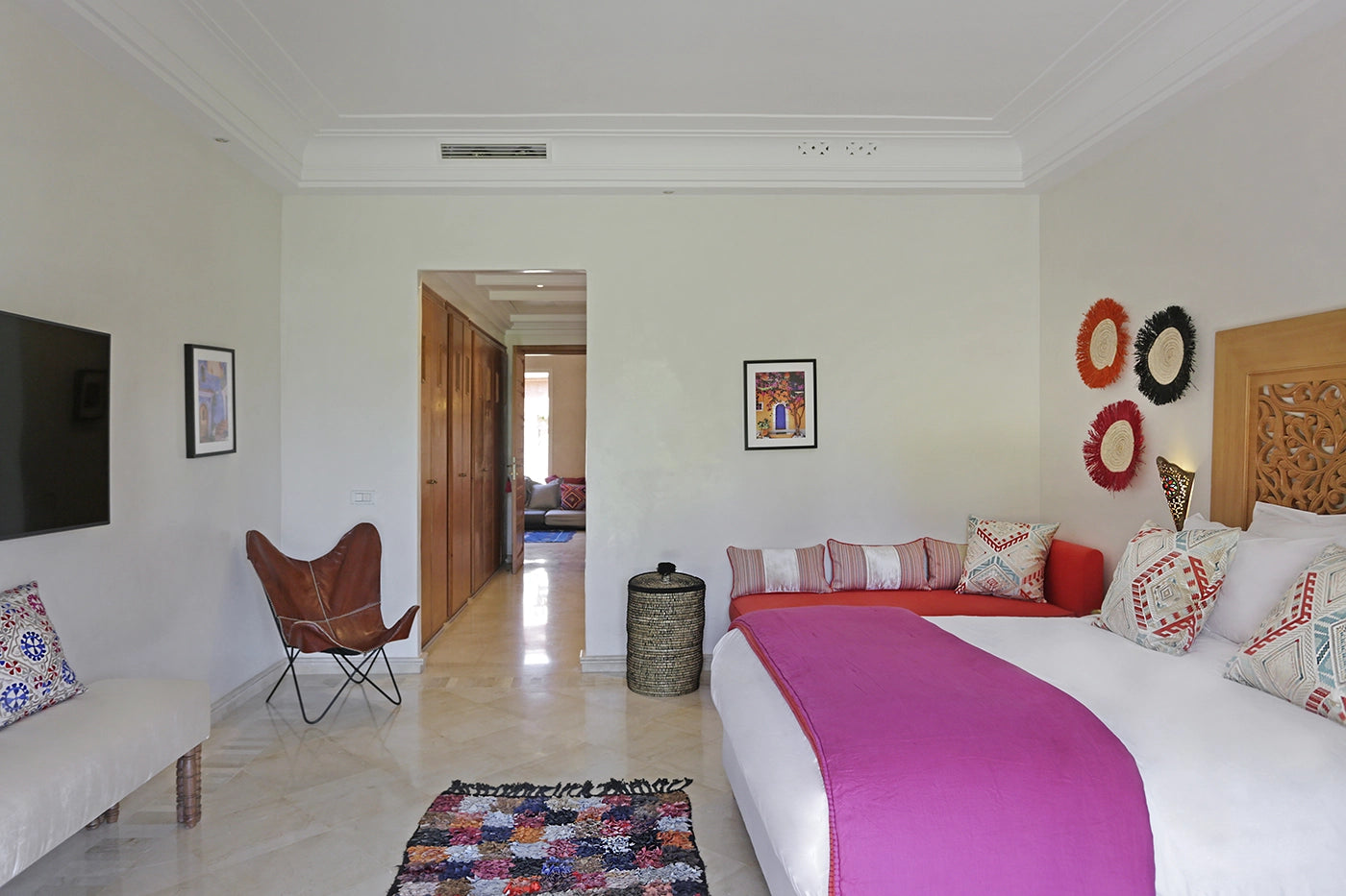 Villa Dar Neylla – 6BR Moroccan Estate with Heated Pool & Tennis Court
