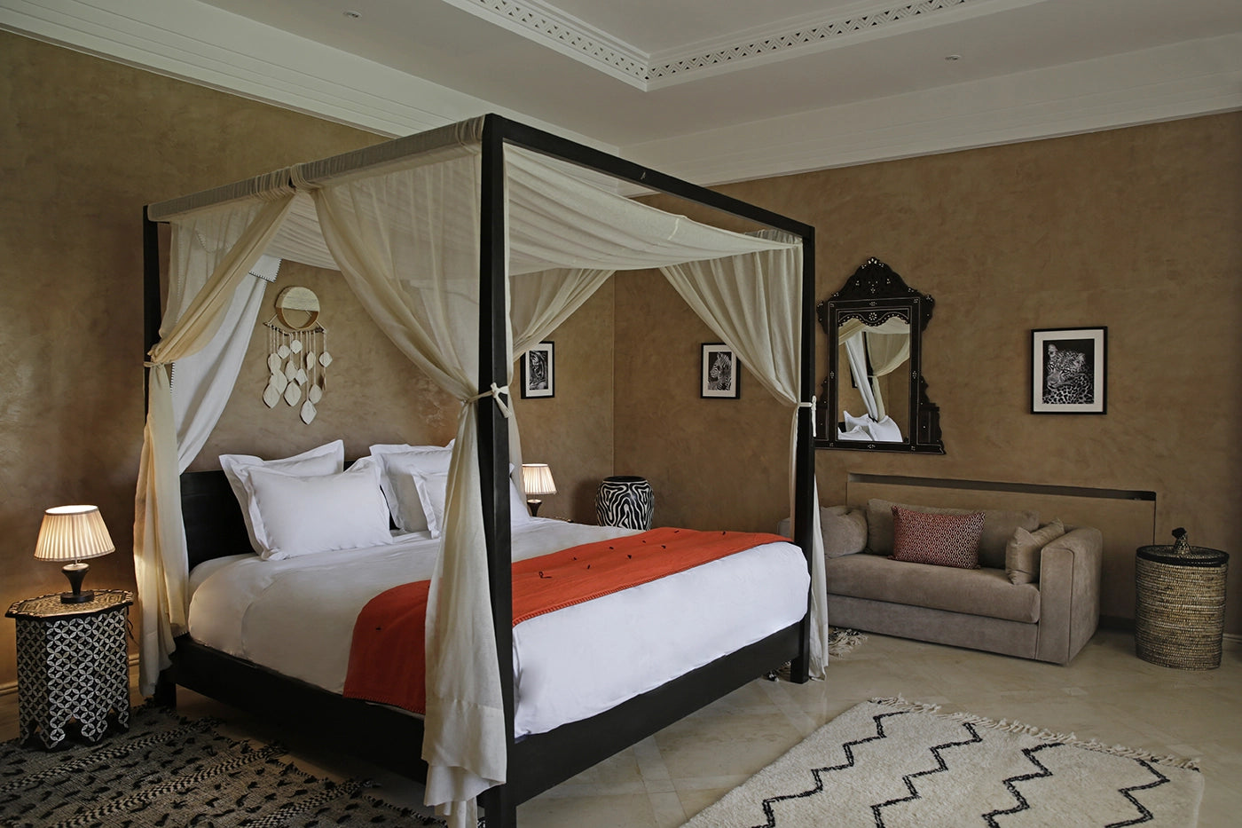 Villa Dar Neylla – 6BR Moroccan Estate with Heated Pool & Tennis Court