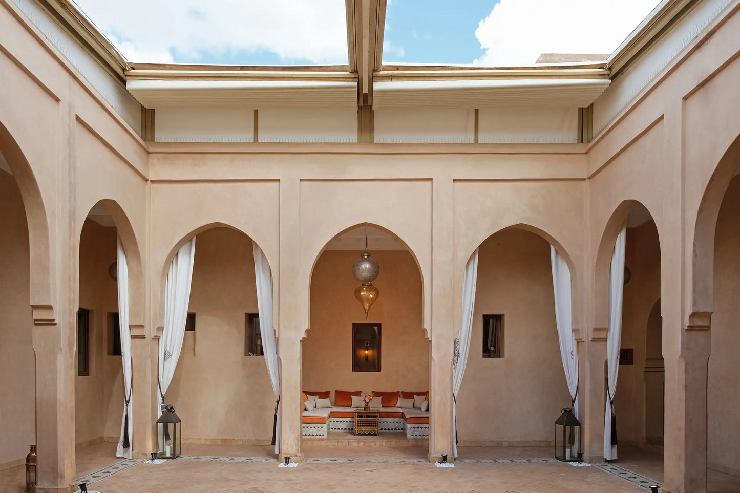 Villa Hilin – 4BR Moroccan Villa with Pool, Hammam & Golf Access