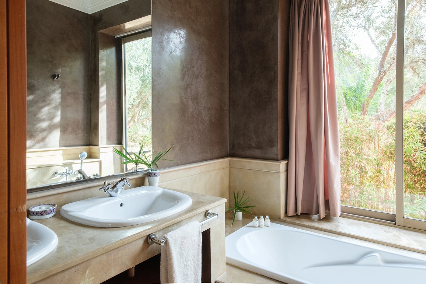 Villa Le Clos des Oliviers – 12BR Marrakech Estate with Infinity Rooftop Pool