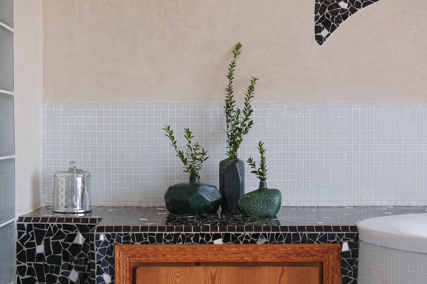 Villa Majdou – 5BR Art Deco Villa in Marrakech with Heated Pool