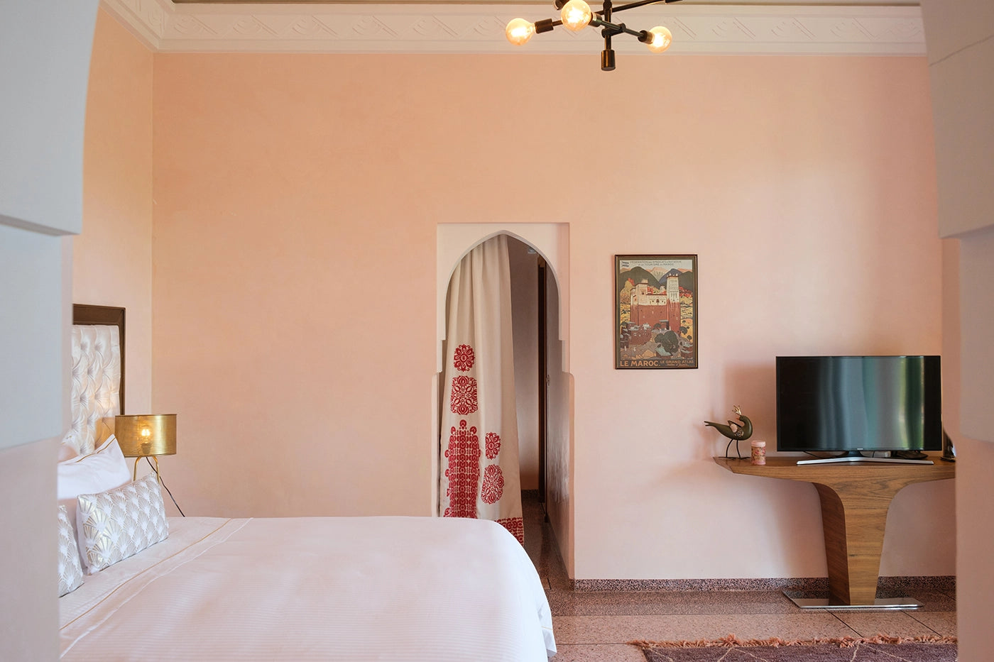 Villa Majdou – 5BR Art Deco Villa in Marrakech with Heated Pool