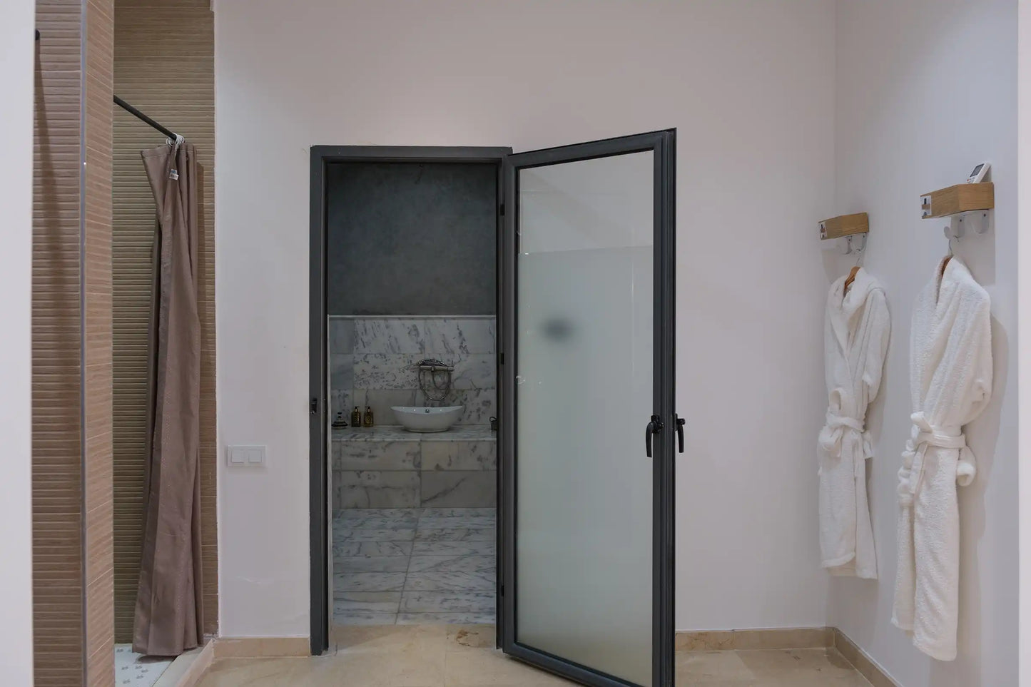 Villa Marilah – 6BR Marrakech Villa with Spa, Indoor Pool & Gym
