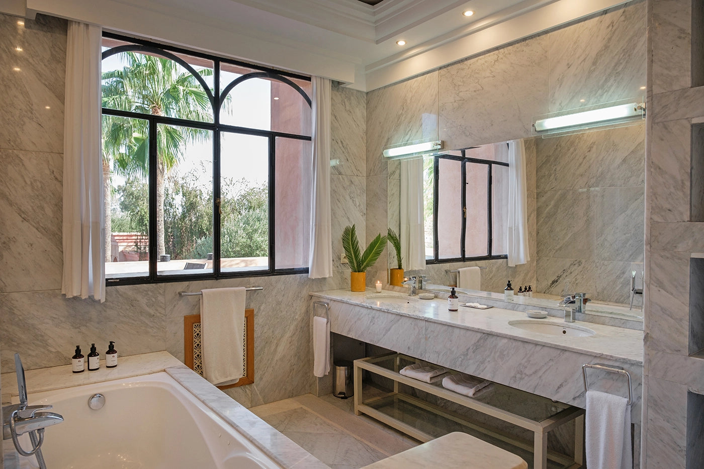 Villa Mexance – 8BR Marrakech Estate with Heated Pool & Hammam