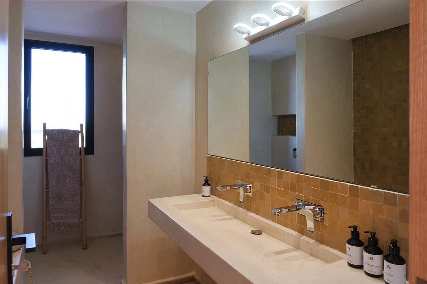 Villa Shelter – 5BR Marrakech Villa with Heated Pool & Family Games