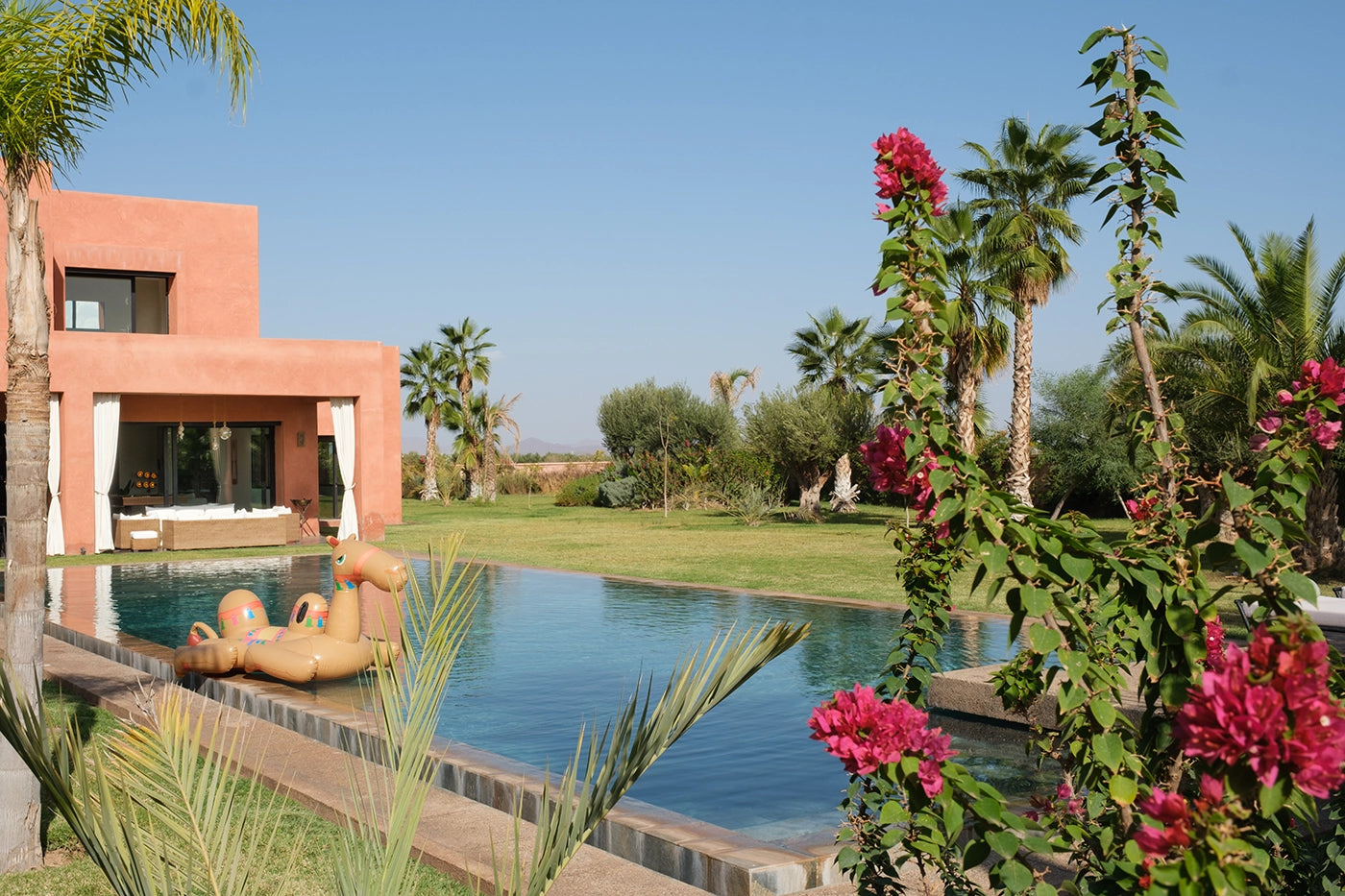 Villa Shelter – 5BR Marrakech Villa with Heated Pool & Family Games