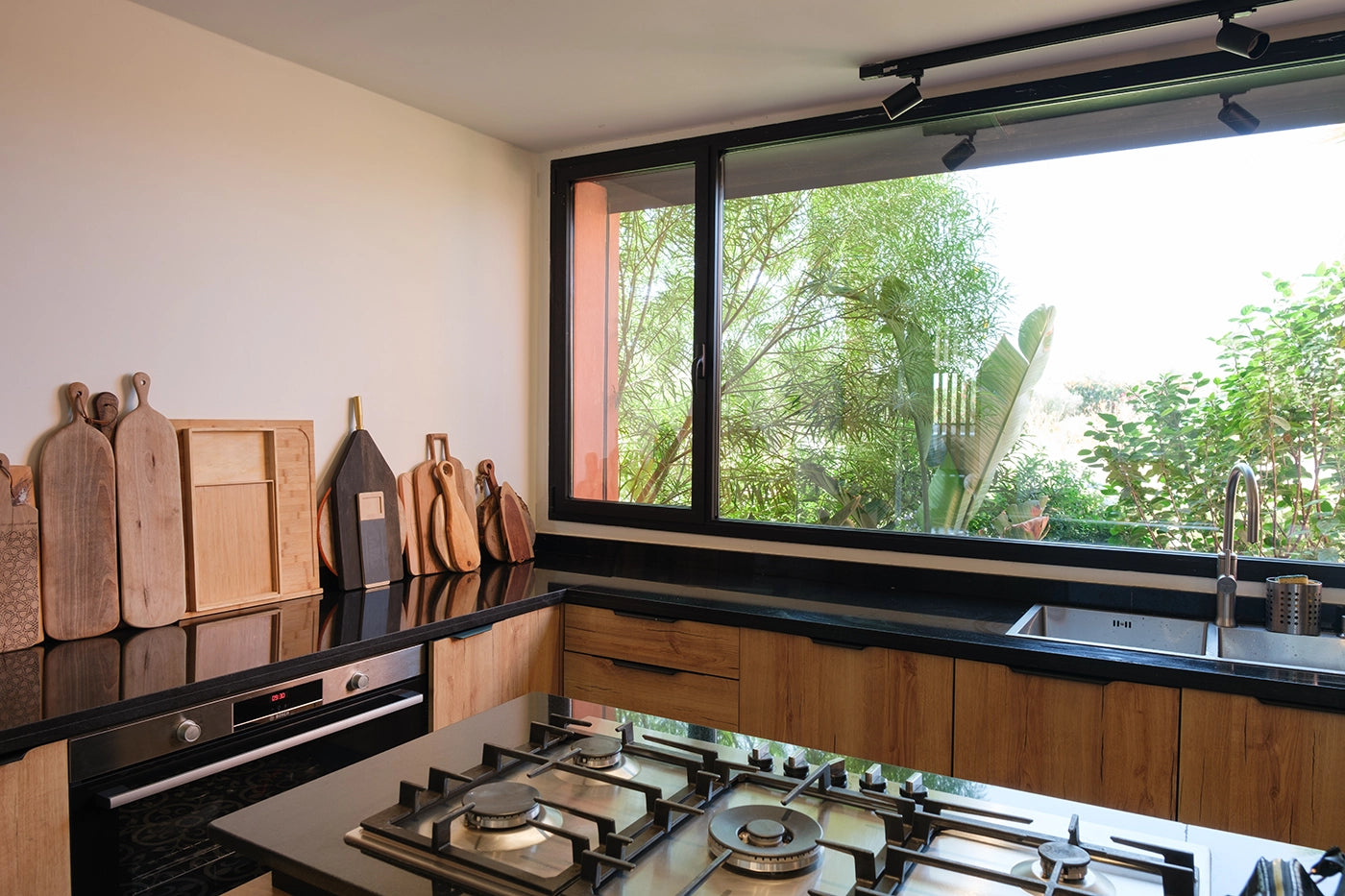 Villa Shelter – 5BR Marrakech Villa with Heated Pool & Family Games