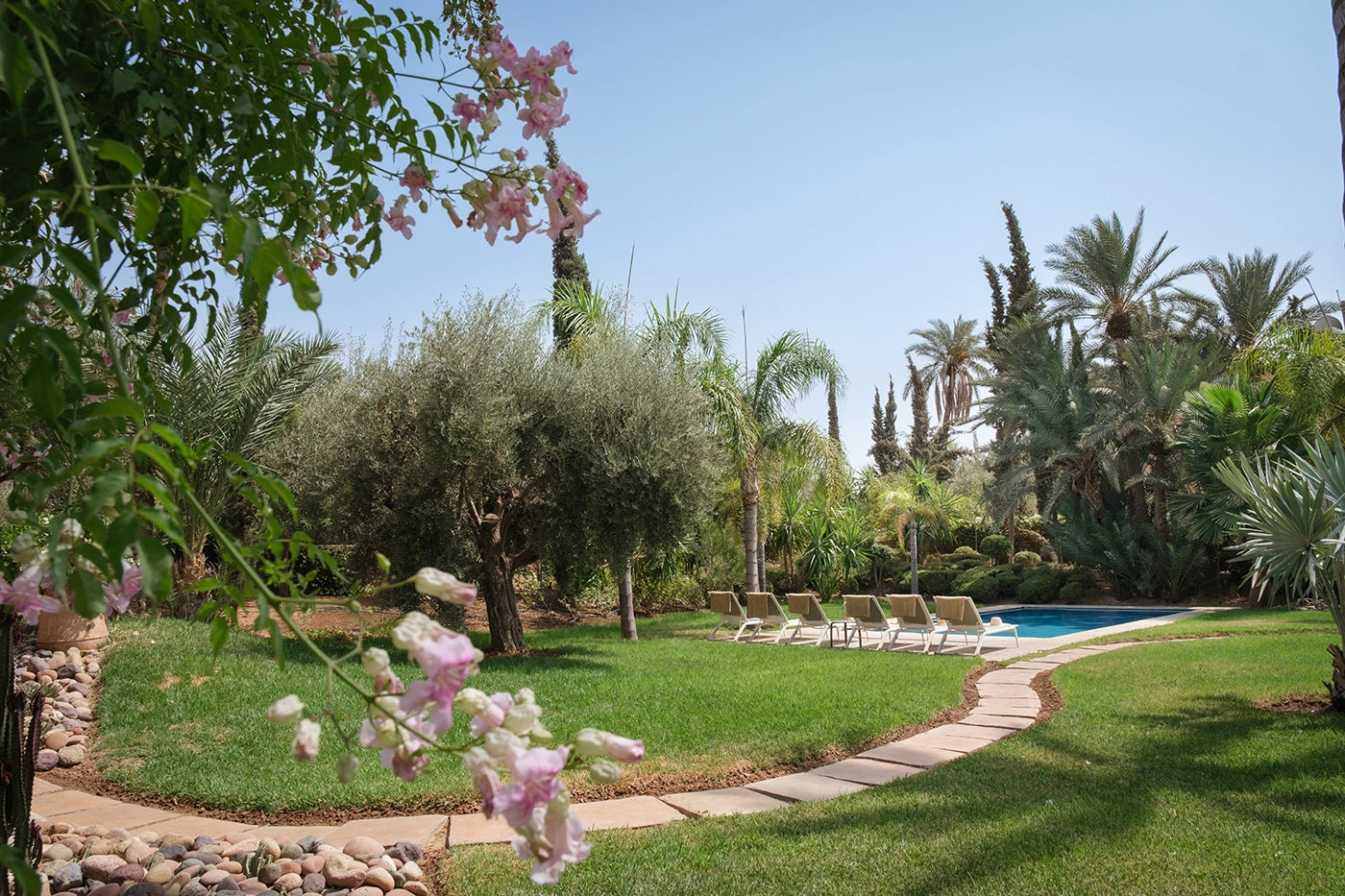 Villa Yenmoz – 4BR Marrakech Palmeraie Villa with Heated Pool & Rooftop