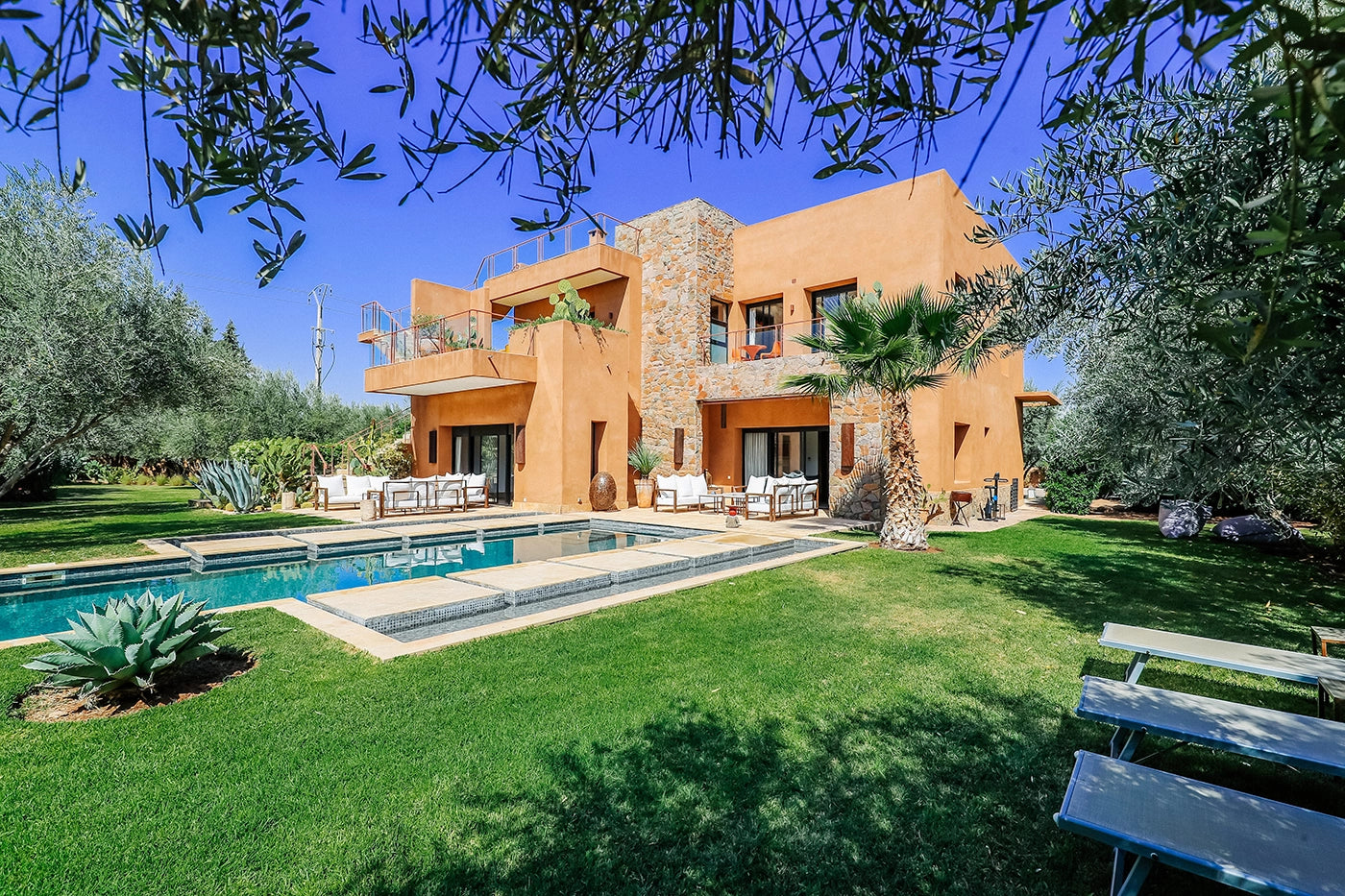 Villa Zitouna – 5BR Olive Grove Villa with Heated Pool &amp; Rooftop